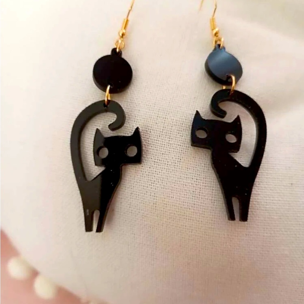 ❤️‼️Minimalist MOD Black Kitty Cat 🐈‍⬛ Dangle Earrings‼️❤️